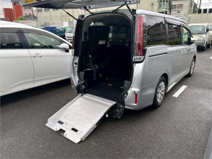 2020 Toyota Noah
