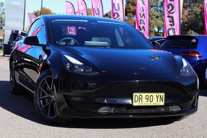 2022 Tesla Model 3 Rear-Wheel Drive