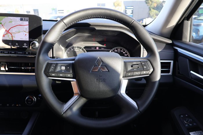 2025 Mitsubishi Outlander Aspire