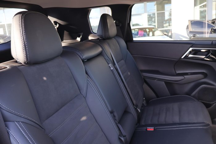 2025 Mitsubishi Outlander Aspire