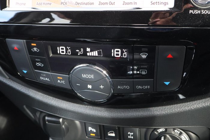 2021 Nissan Navara ST-X
