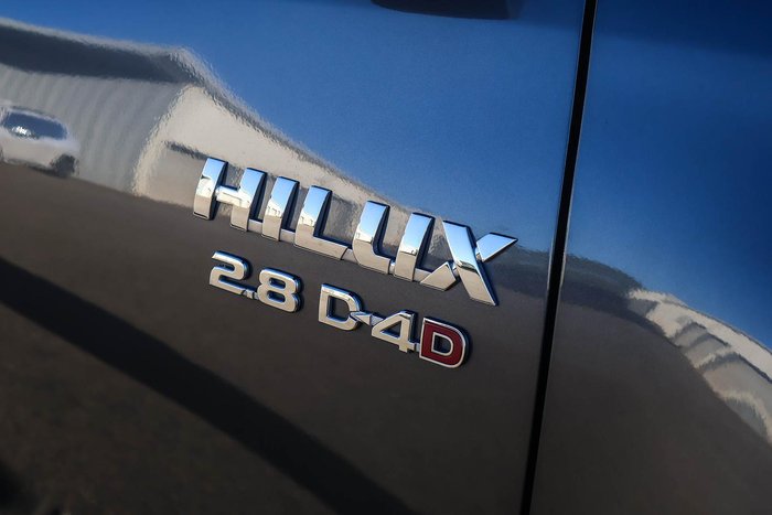 2022 Toyota Hilux SR5
