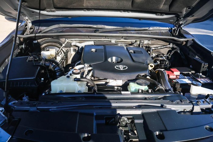 2022 Toyota Hilux SR5