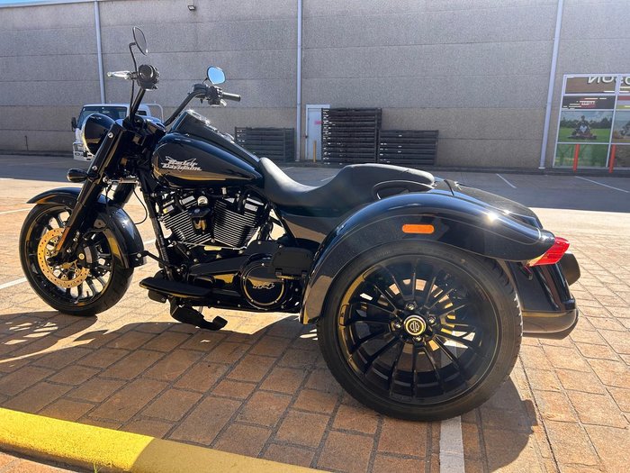 2025 Harley-Davidson Freewheeler 114 (FLRT) Freewheeler Black