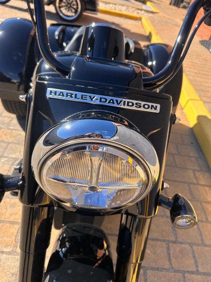 2025 Harley-Davidson Freewheeler 114 (FLRT) Freewheeler Black
