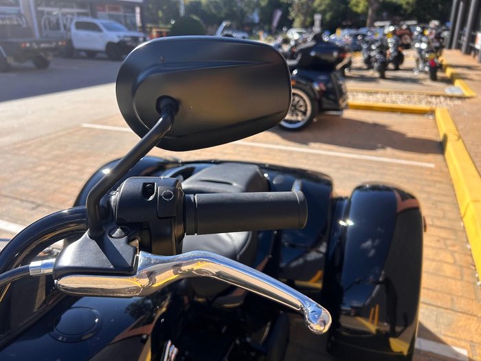 2025 Harley-Davidson Freewheeler 114 (FLRT) Freewheeler Black