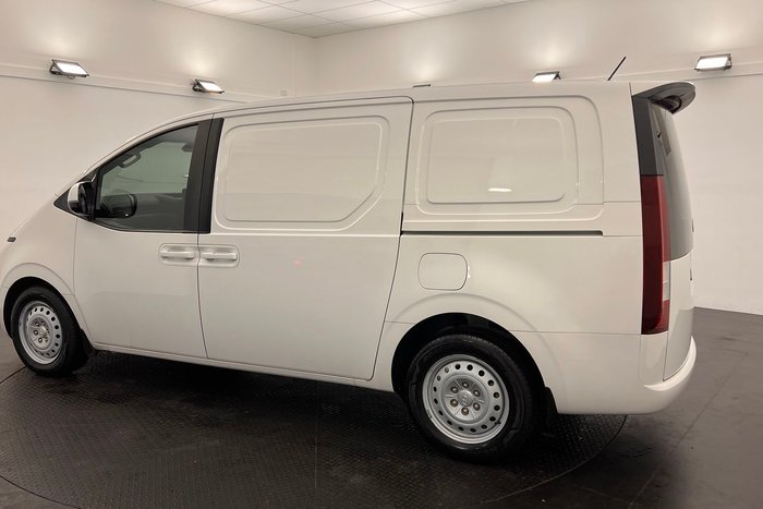 2021 Hyundai STARIA LOAD