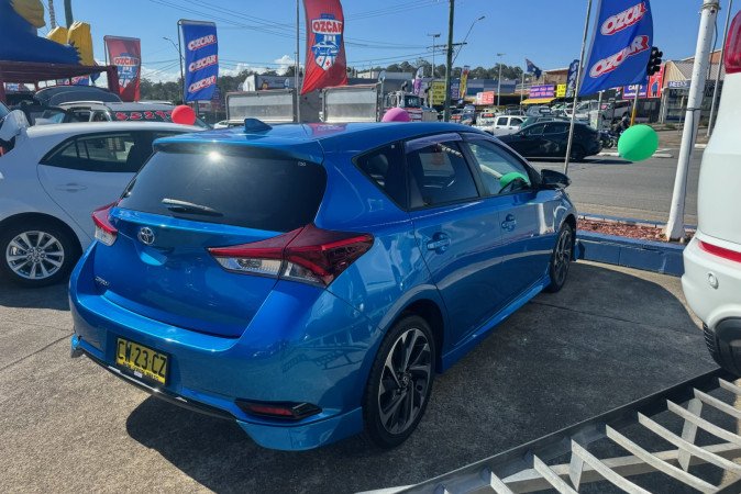 2016 TOYOTA COROLLA SX