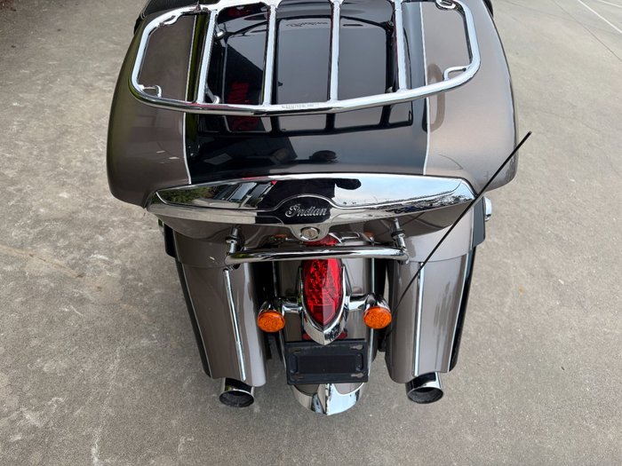 2018 Indian ROADMASTER STEEL GRY THR BLK Gold