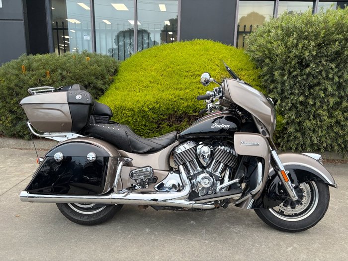 2018 Indian ROADMASTER STEEL GRY THR BLK Gold