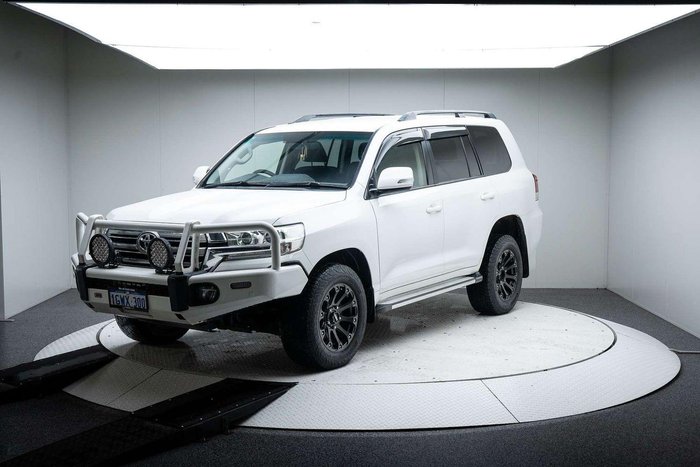 2016 Toyota Landcruiser