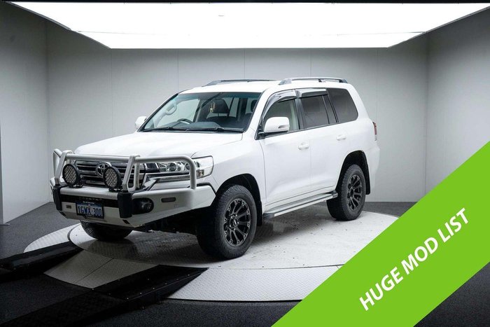 2016 Toyota Landcruiser