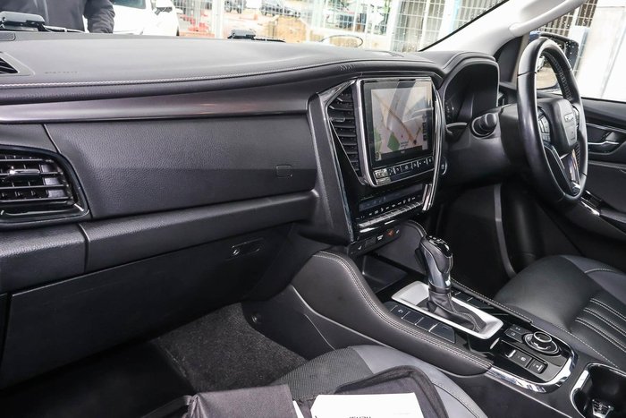 2022 Isuzu MU-X LS-T