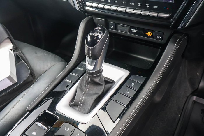 2022 Isuzu MU-X LS-T