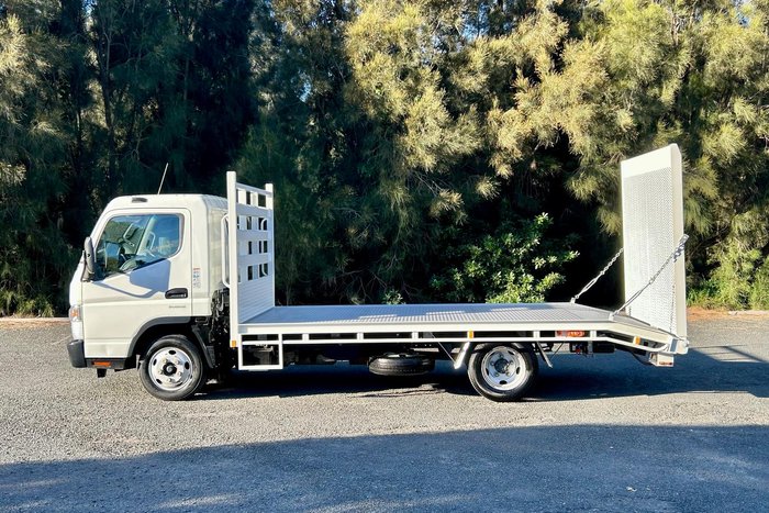 2020 Fuso Canter