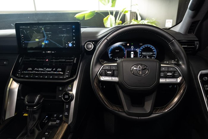 2025 Toyota Landcruiser VX