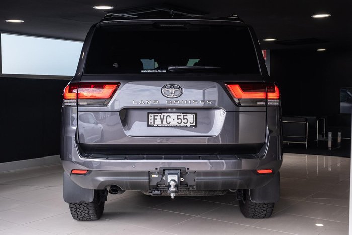 2025 Toyota Landcruiser VX