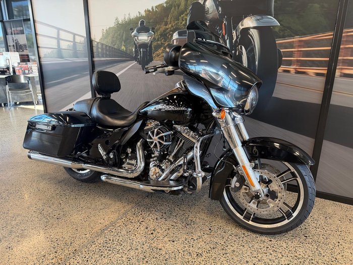2014 Harley-Davidson Street Glide Special 103 (FLHXS)