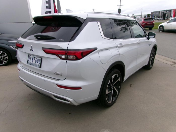 2023 Mitsubishi Outlander PHEV Exceed