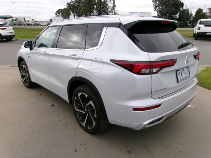 2023 Mitsubishi Outlander PHEV Exceed