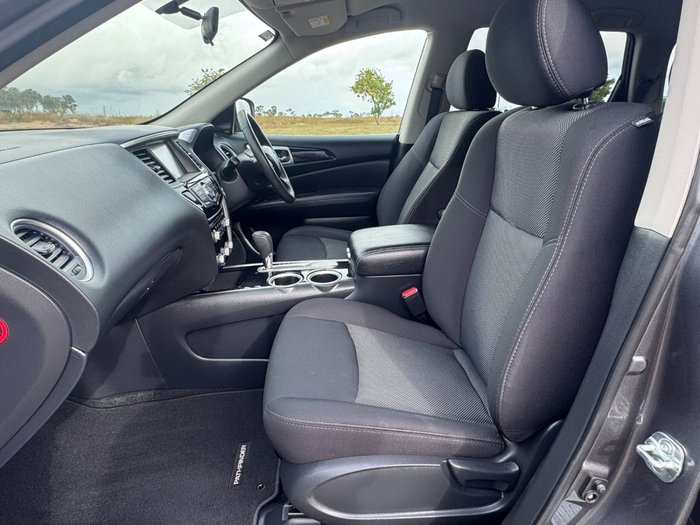 2019 Nissan Pathfinder ST