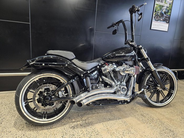 Harley-Davidson Breakout 114 (FXBRS) Softail