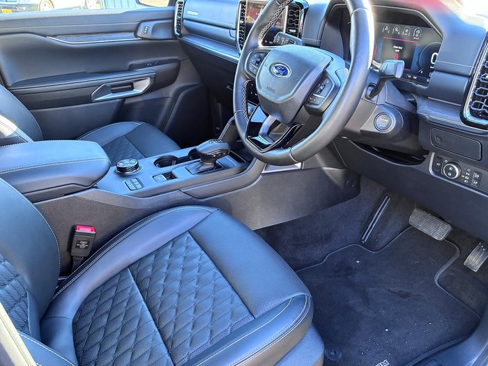 2025 Ford Everest Platinum