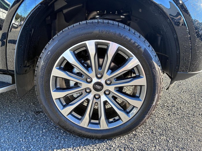 2025 Ford Everest Platinum