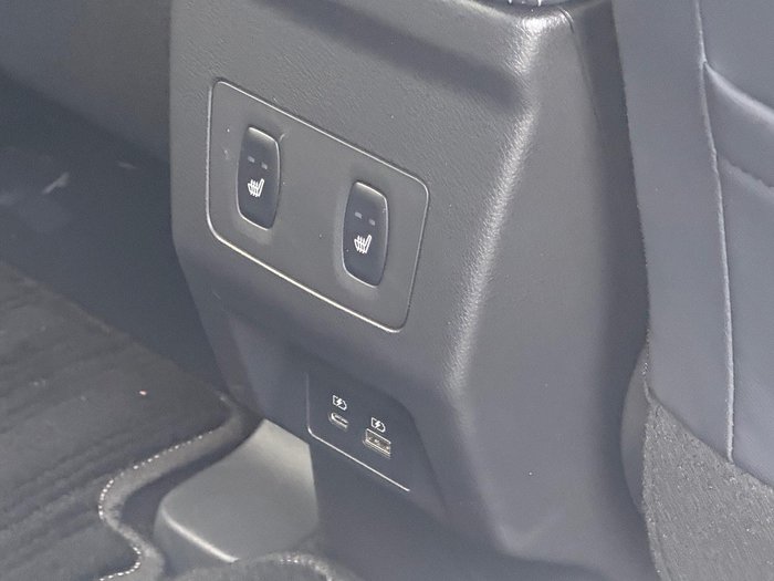 2023 Mitsubishi Eclipse Cross PHEV XLS PLUS