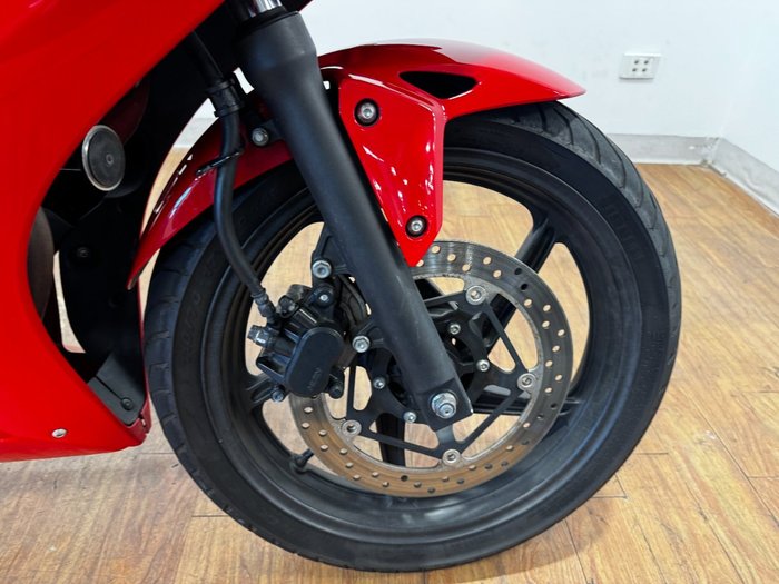 2015 Honda CBR300R RED