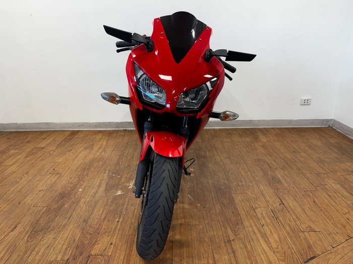 2015 Honda CBR300R RED