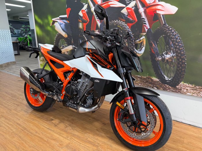 2026 Ktm 990 DUKE WHITE