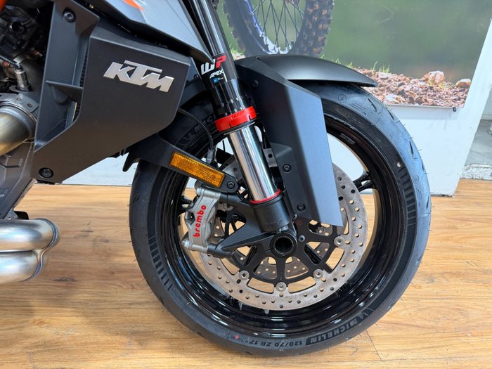 2026 Ktm 1390 SUPER DUKE R Black