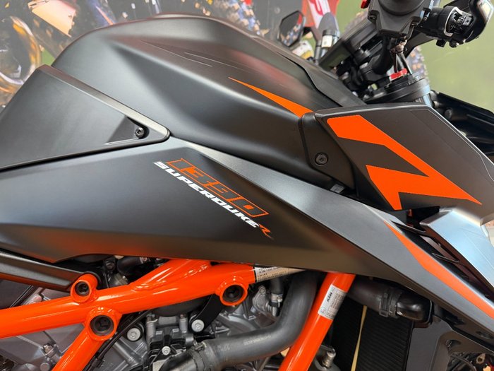 2026 Ktm 1390 SUPER DUKE R Black