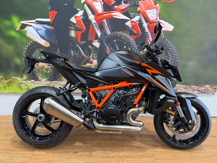 2026 Ktm 1390 SUPER DUKE R Black