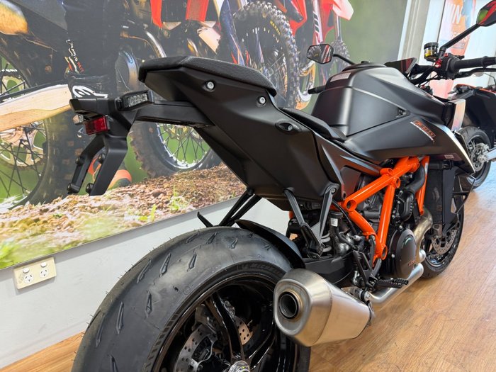 2026 Ktm 1390 SUPER DUKE R Black