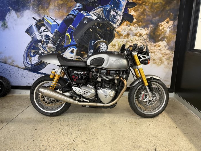 2017 Triumph THRUXTON R SLIVER