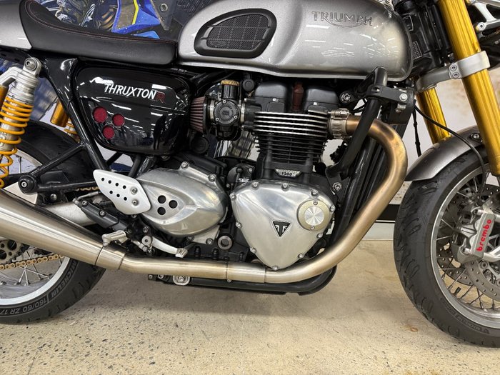 2017 Triumph THRUXTON R SLIVER
