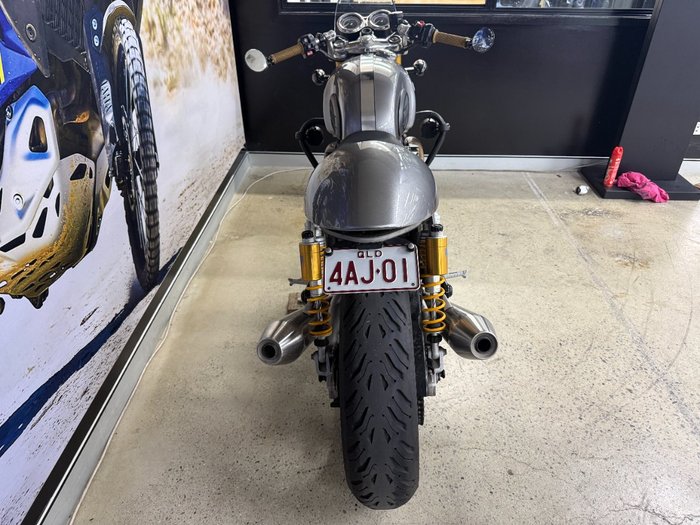 2017 Triumph THRUXTON R SLIVER