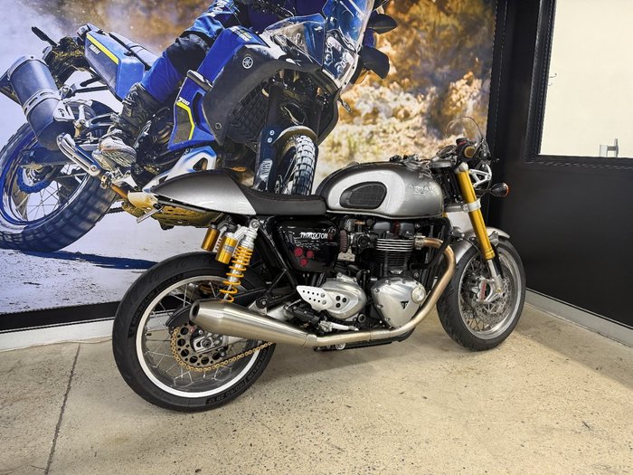 2017 Triumph THRUXTON R SLIVER