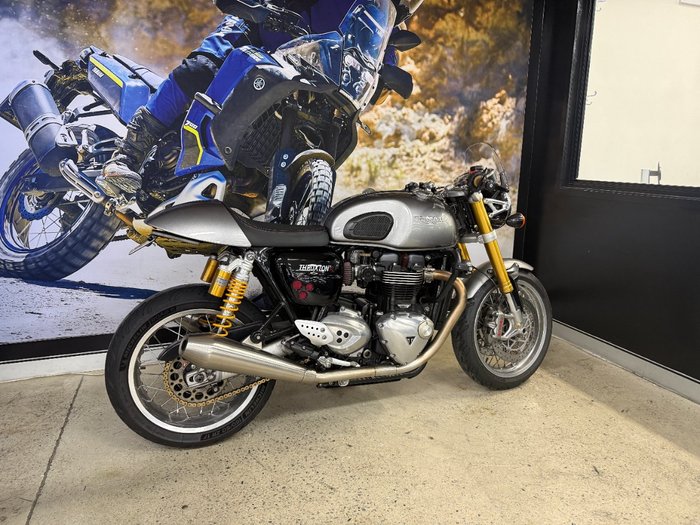 2017 Triumph THRUXTON R SLIVER