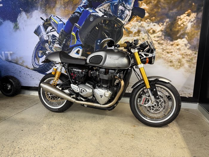 2017 Triumph THRUXTON R SLIVER