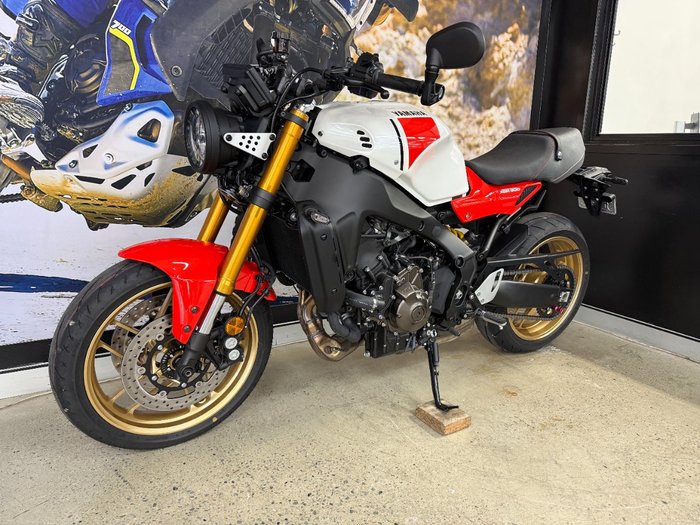 2025 Yamaha XSR900 (MTM890A) WHITE