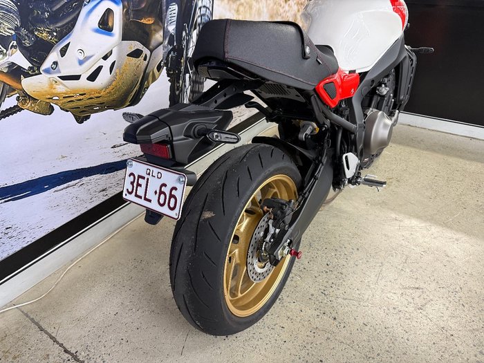 2025 Yamaha XSR900 (MTM890A) WHITE