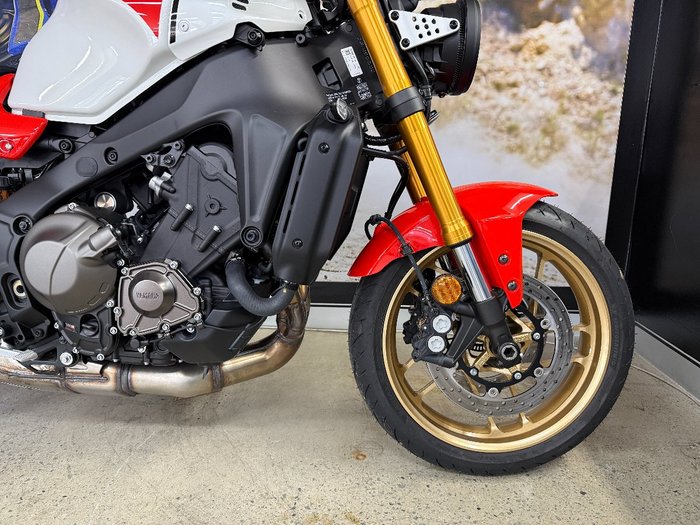 2025 Yamaha XSR900 (MTM890A) WHITE