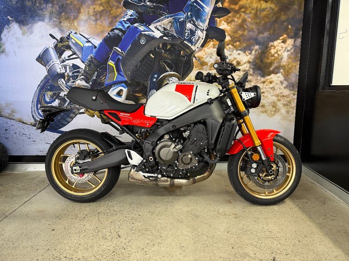 2025 Yamaha XSR900 (MTM890A) WHITE