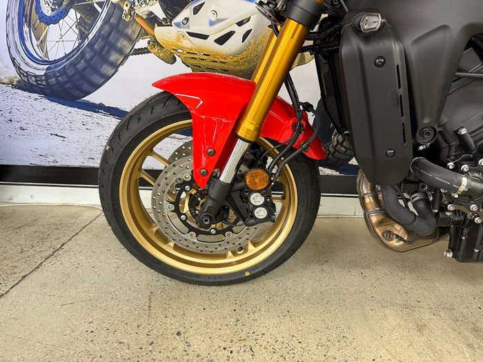 2025 Yamaha XSR900 (MTM890A) WHITE