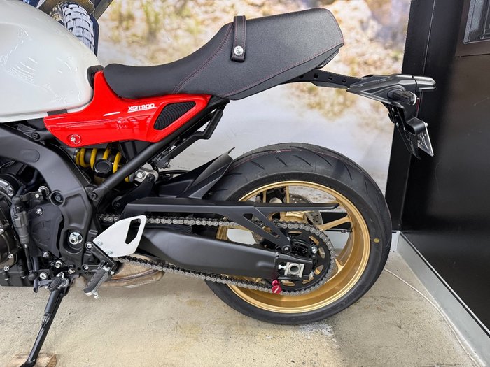 2025 Yamaha XSR900 (MTM890A) WHITE