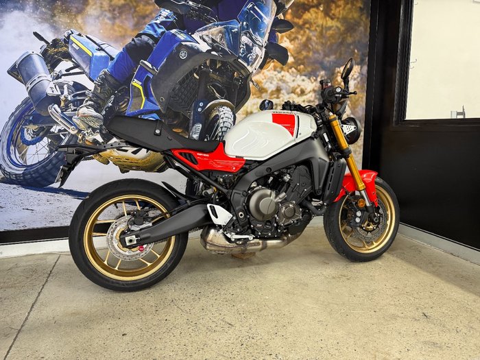 2025 Yamaha XSR900 (MTM890A) WHITE
