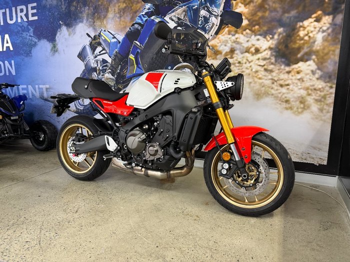 2025 Yamaha XSR900 (MTM890A) WHITE